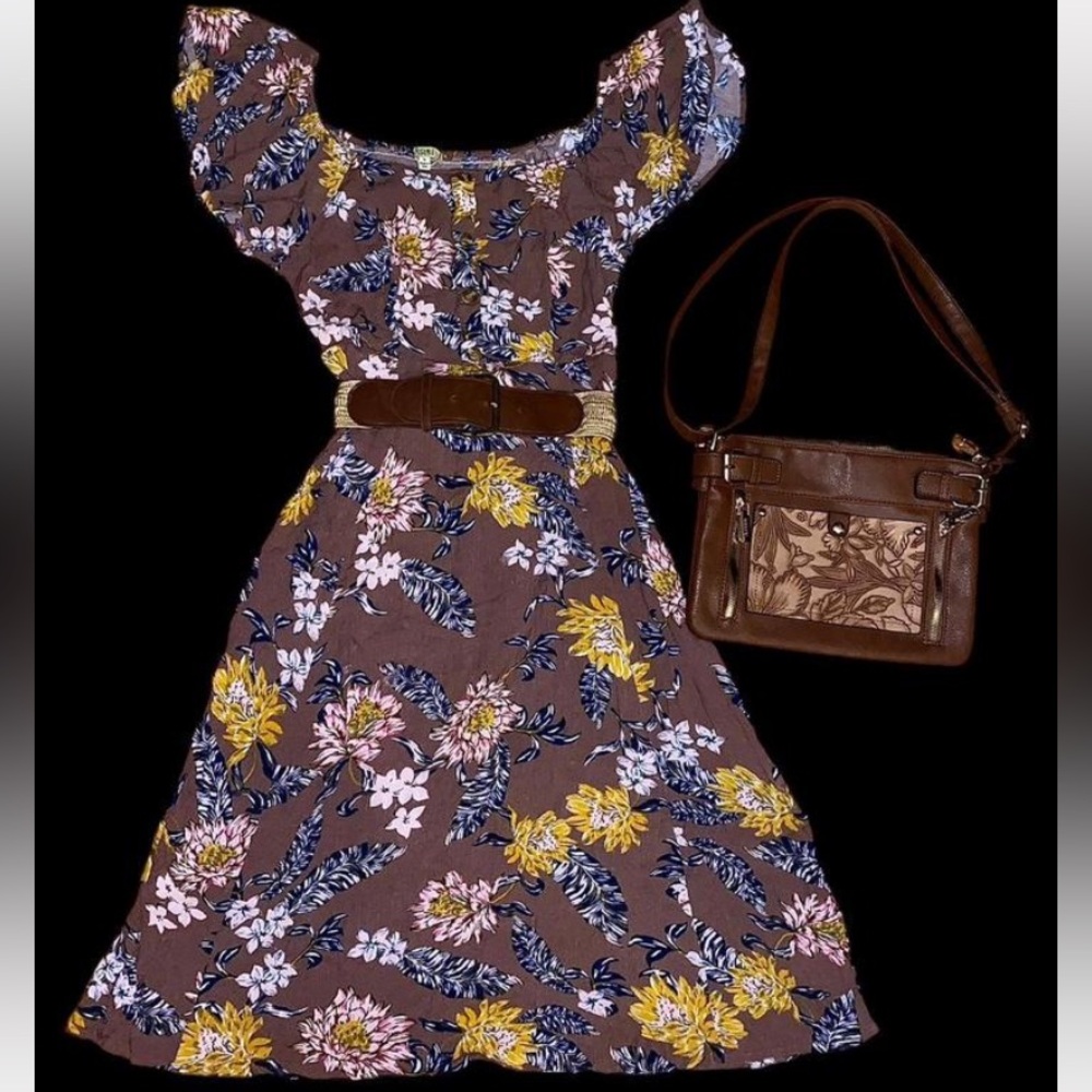 Vintage inspired boho brown floral dress  and purse .👜